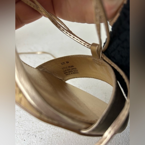Lilly Pulitzer Gold Strappy Wedges NWOT - Picture 9 of 9